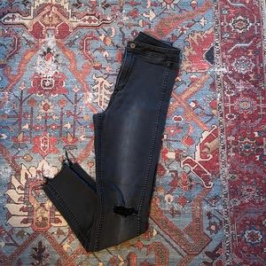 H&M SUPER HIGH RISE SKINNY JEANS